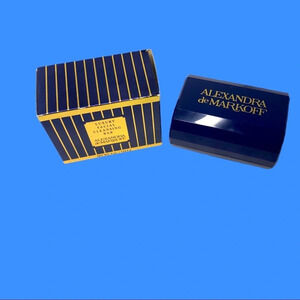 Alexandra de Markoff luxury facial cleansing bar.